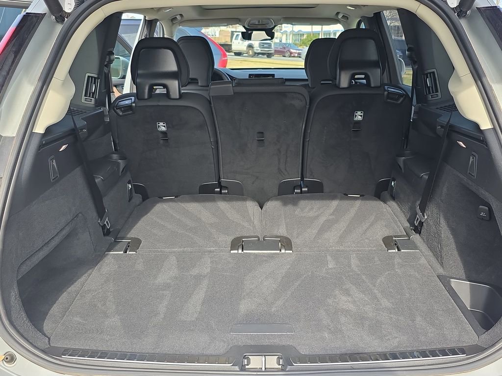 New 2026 Volvo XC90 T8 Plus image 23