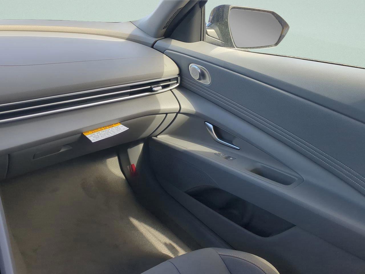 New 2026 Hyundai Elantra Sport image 21