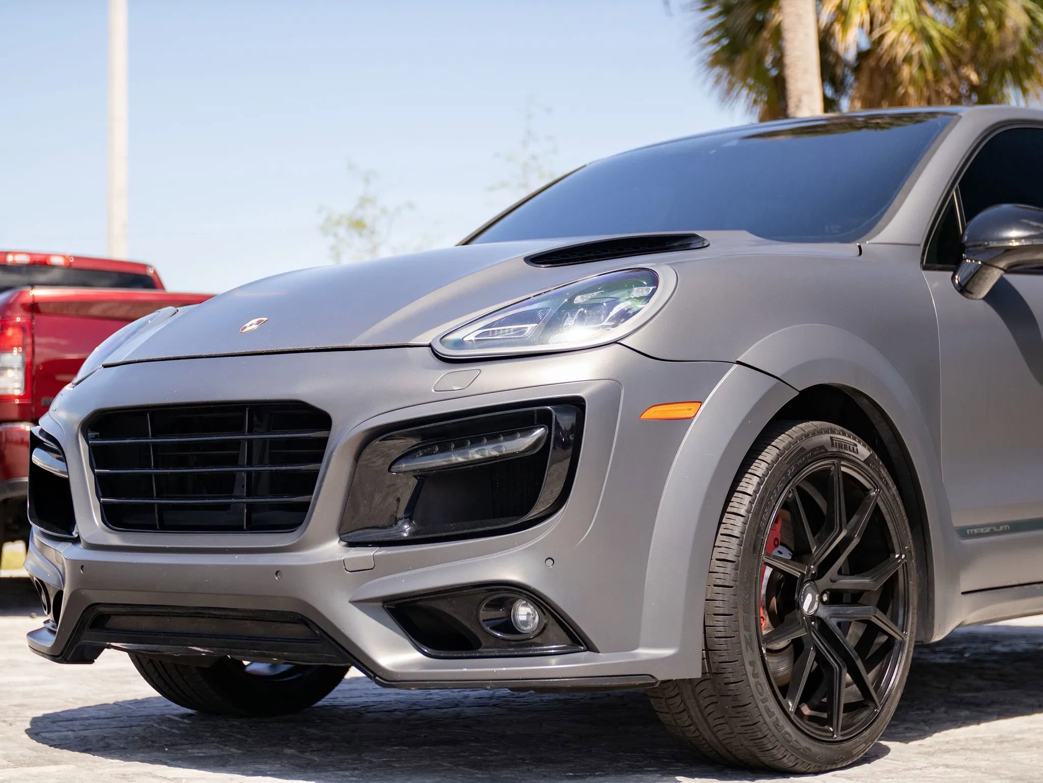 Used 2015 Porsche Cayenne Turbo AWD/4WD image 9