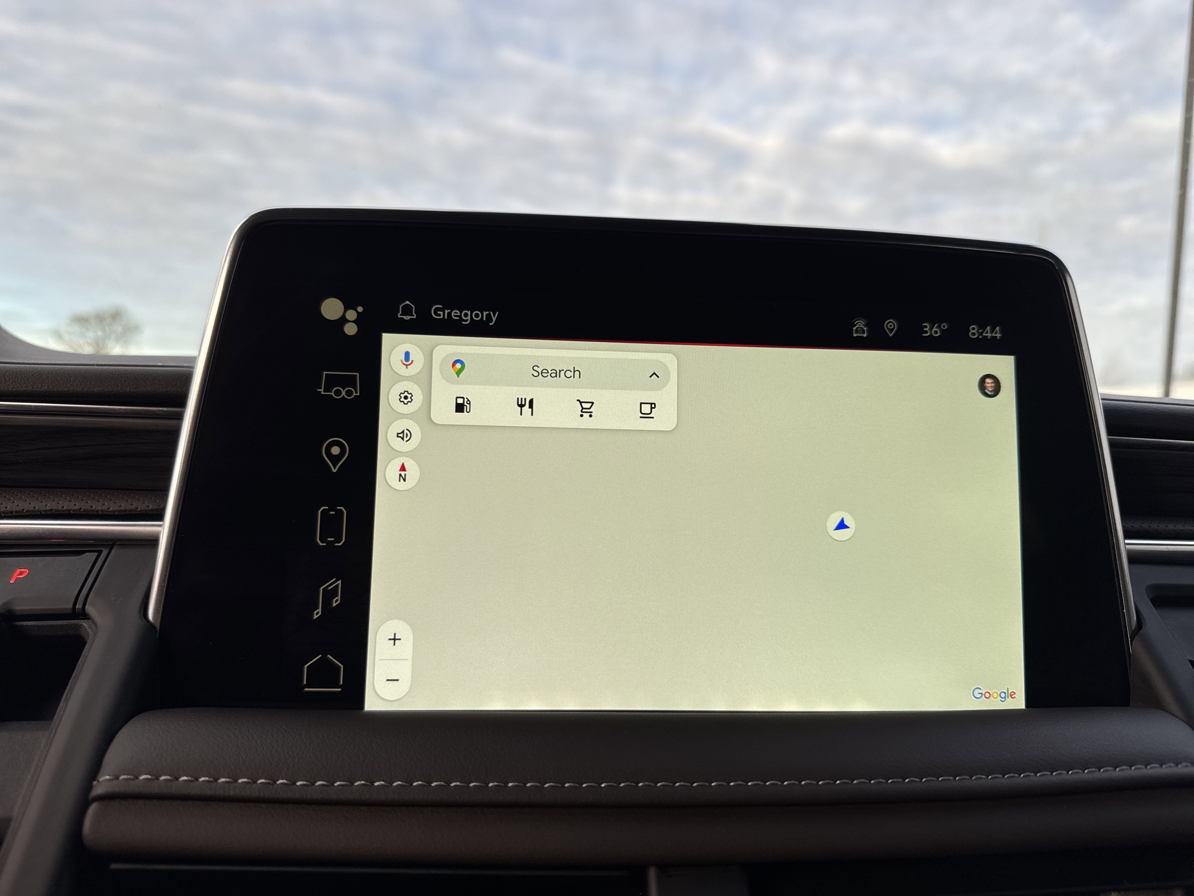 Used 2024 GMC Yukon XL SLT w/ SLT Luxury Package image 25