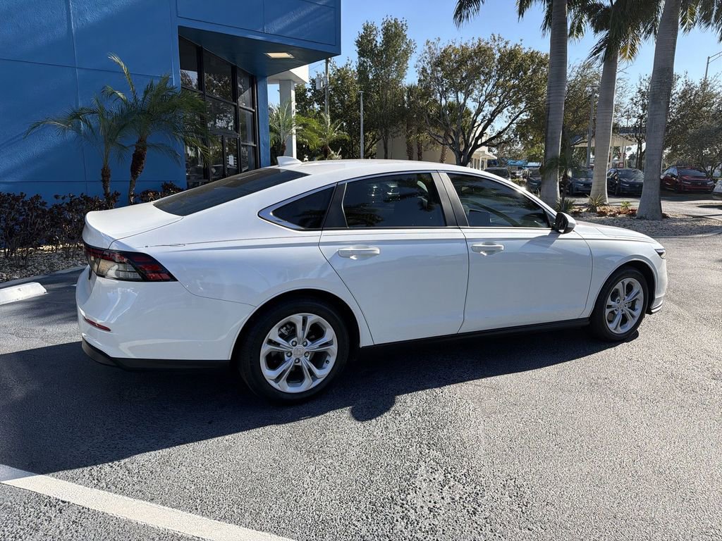 Certified 2025 Honda Accord LX image 3