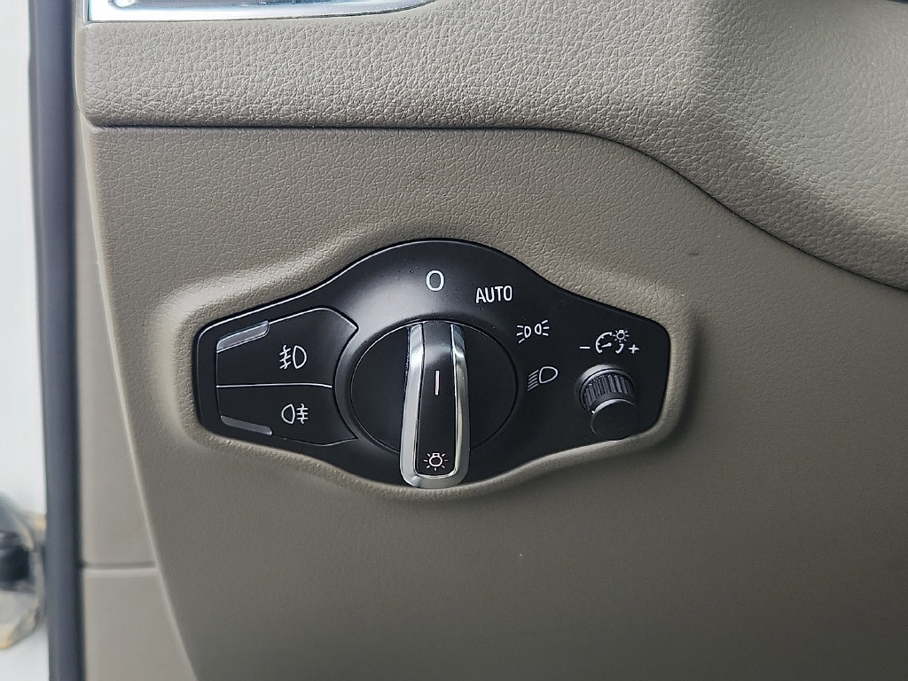 Used 2010 Audi Q5 3.2 Premium AWD/4WD image 22