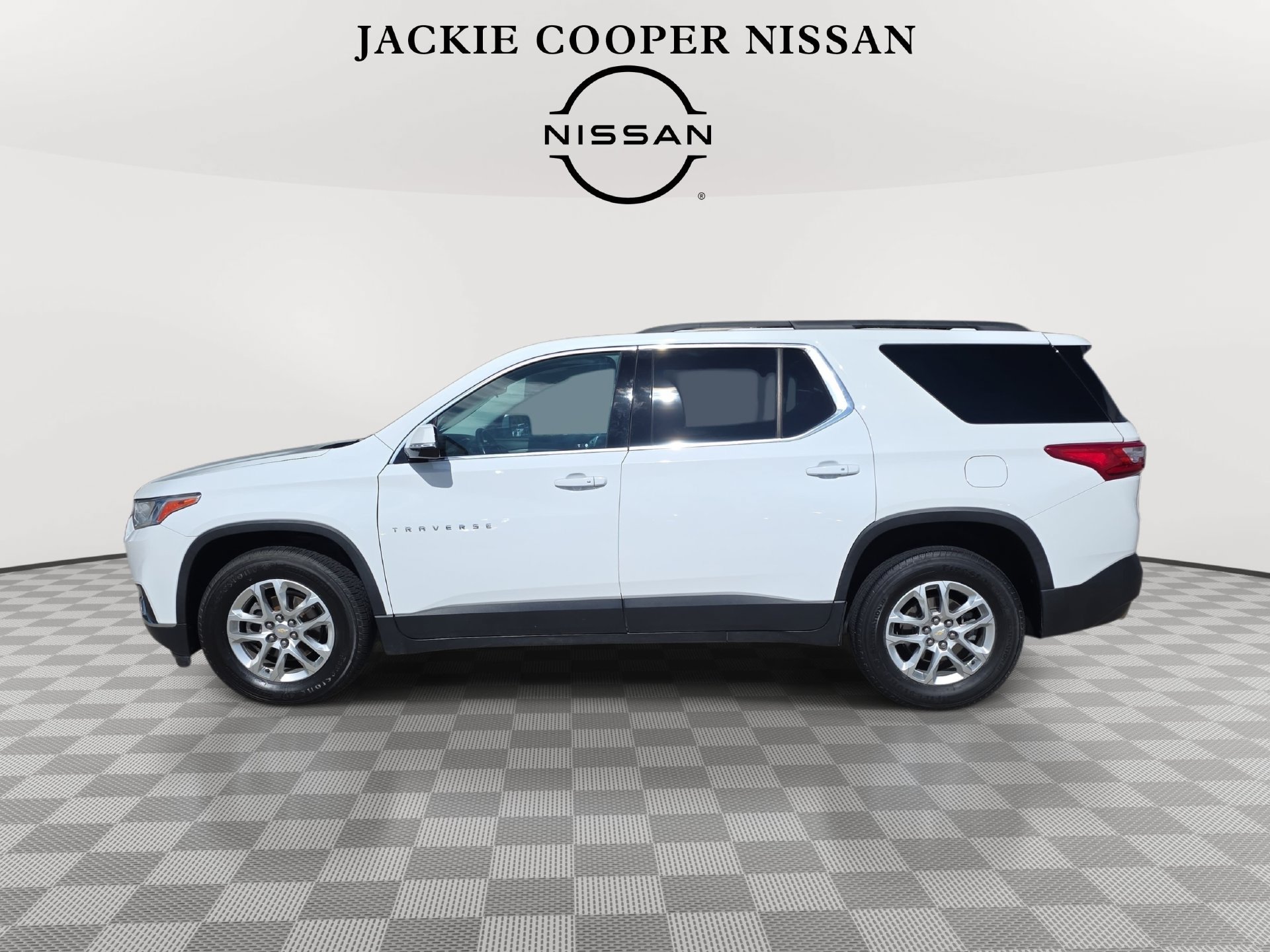 Used 2019 Chevrolet Traverse LT AWD/4WD image 8