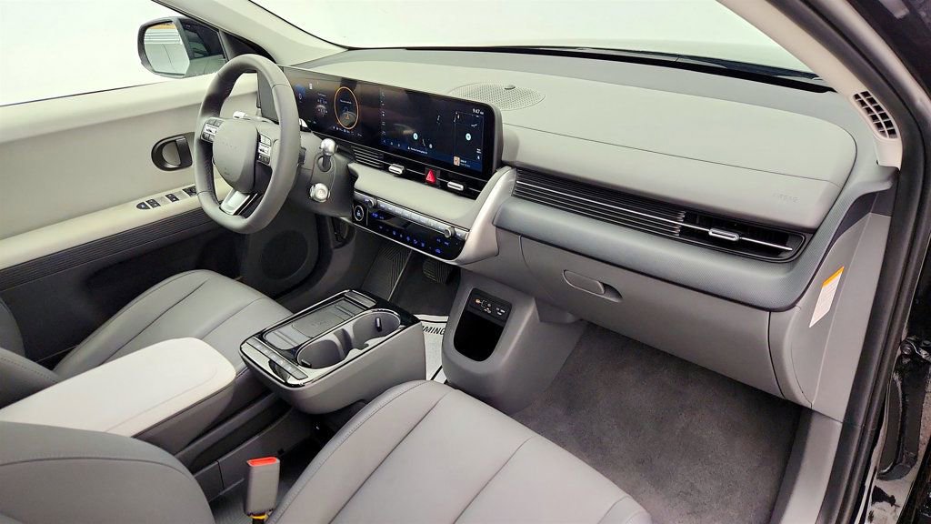 Used 2025 Hyundai Ioniq 5 SEL image 25