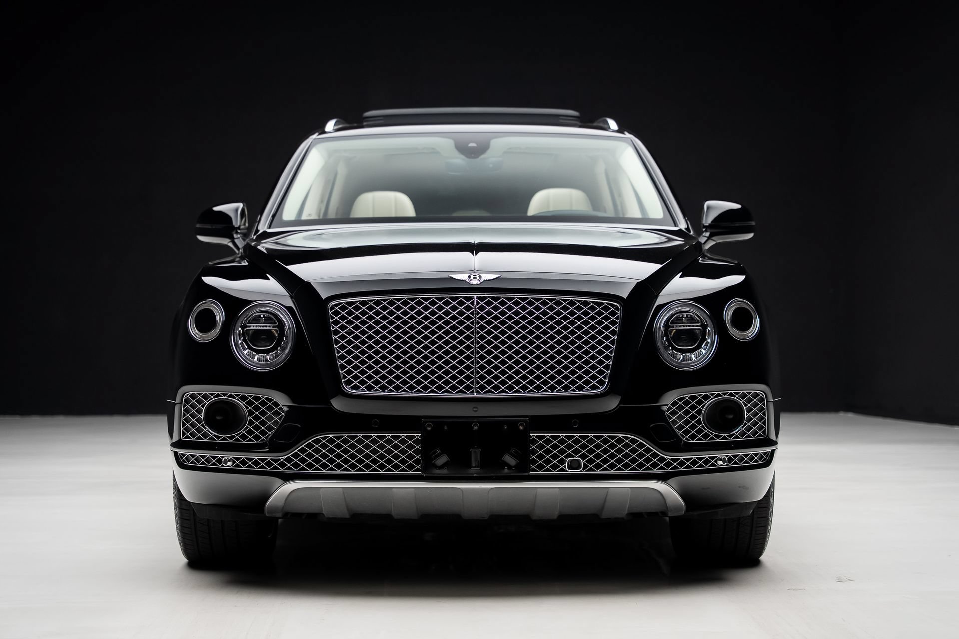 Used 2018 Bentley Bentayga AWD/4WD image 8