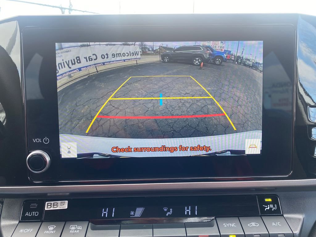 Used 2025 Toyota Camry LE FWD image 29