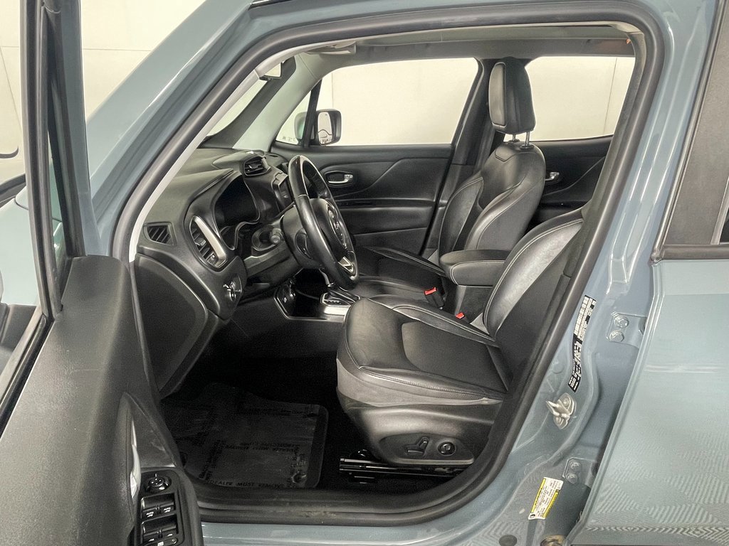 Used 2018 Jeep Renegade Limited w/ UConnect 8.4 Nav Group image 13