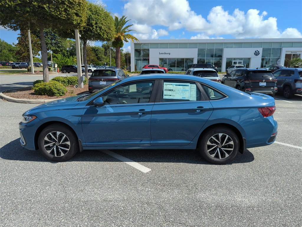 New 2025 Volkswagen Jetta S image 9