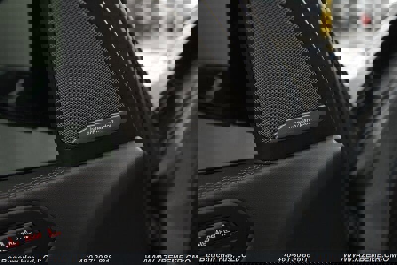 Used 2023 BMW X7 M60i w/ Climate Comfort Package image 30