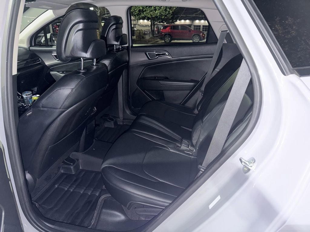 Used 2023 Kia Sportage SX image 30