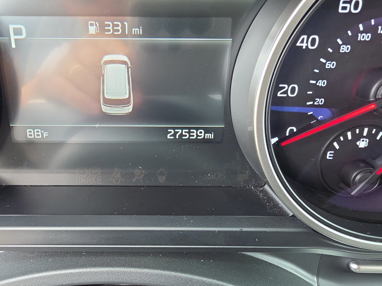 Used 2024 Kia Carnival LX FWD image 24