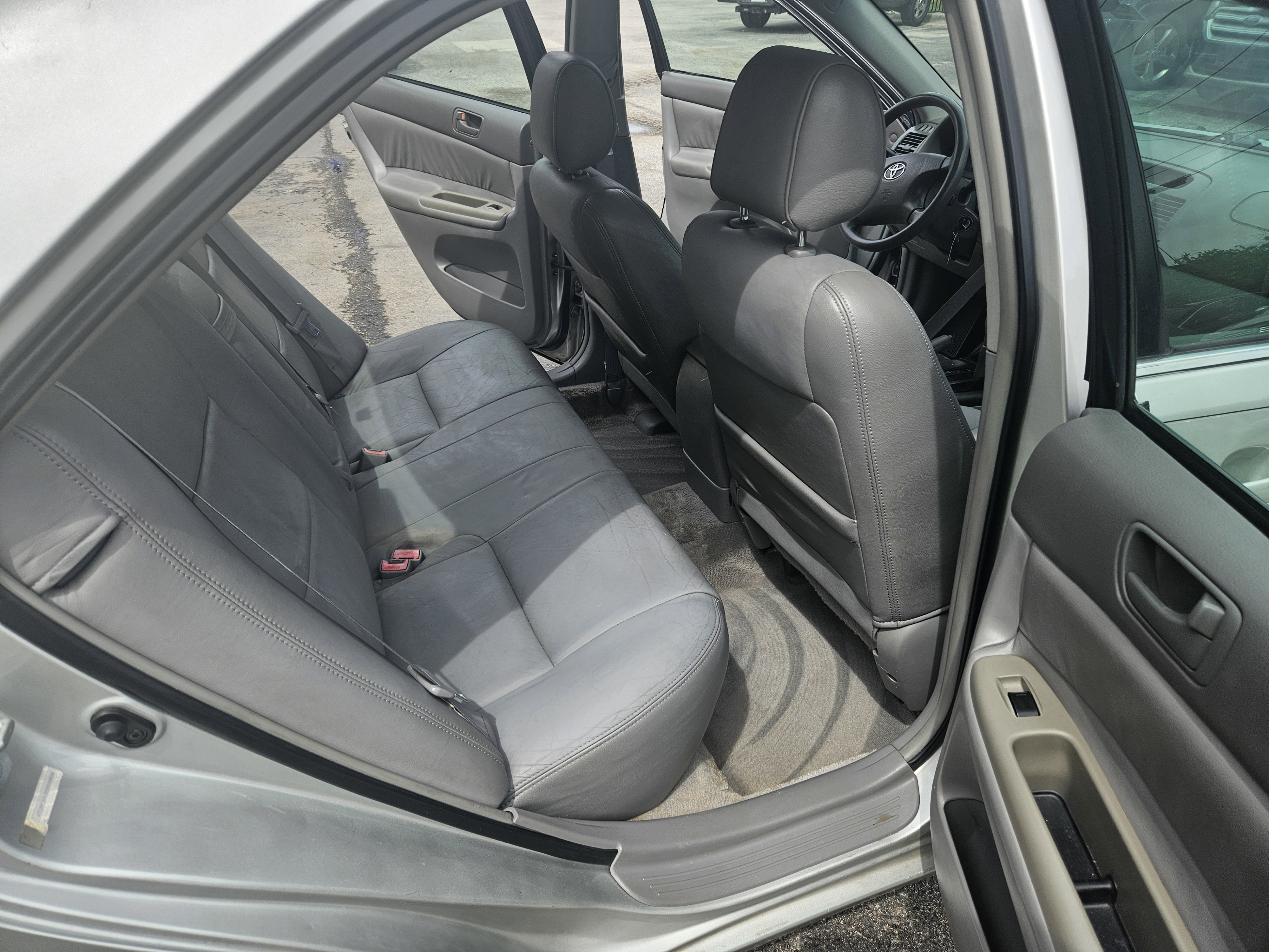 Used 2002 Toyota Camry LE FWD image 18
