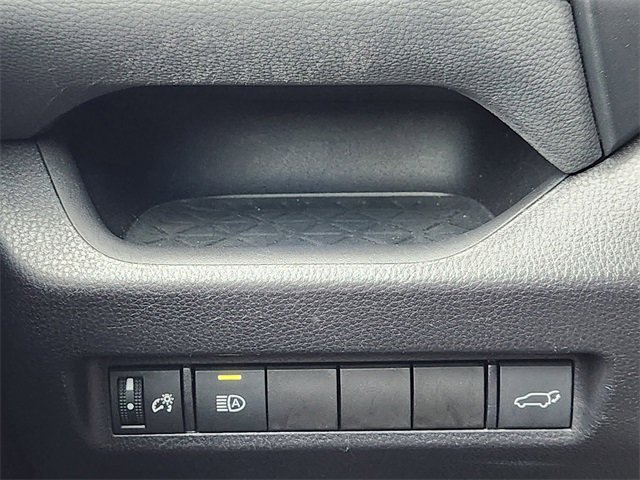 Used 2021 Toyota RAV4 XSE image 17