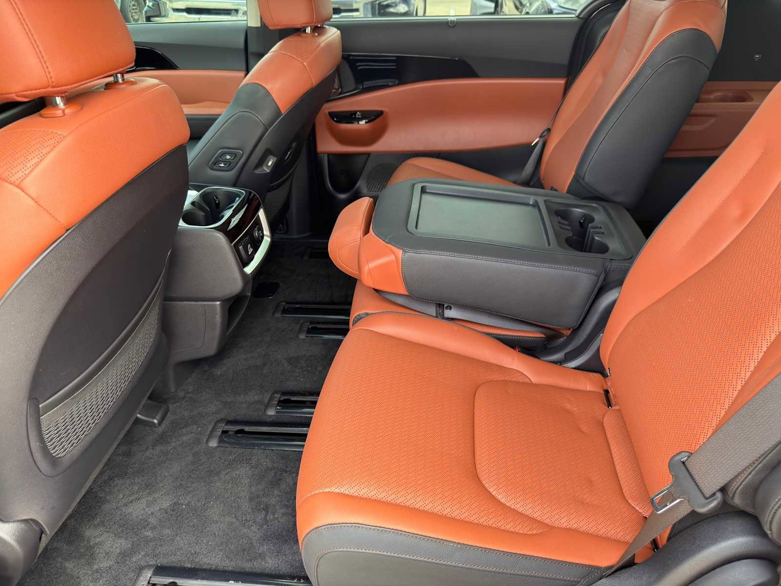 Used 2024 Kia Carnival SX Prestige FWD image 25