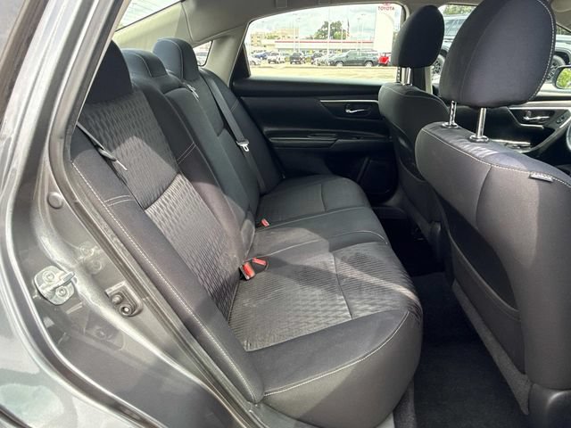 Used 2018 Nissan Altima 2.5 SV FWD image 12