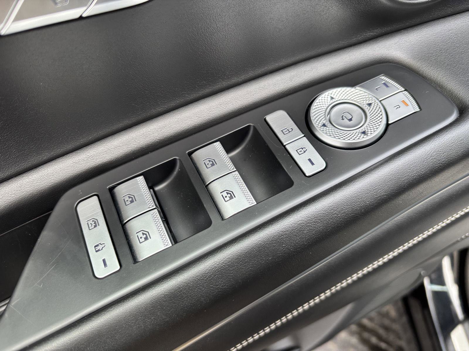 Used 2021 Genesis GV80 3.5T w/ Advanced Package 06 image 13