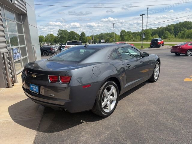 Used 2010 Chevrolet Camaro LT RWD image 3