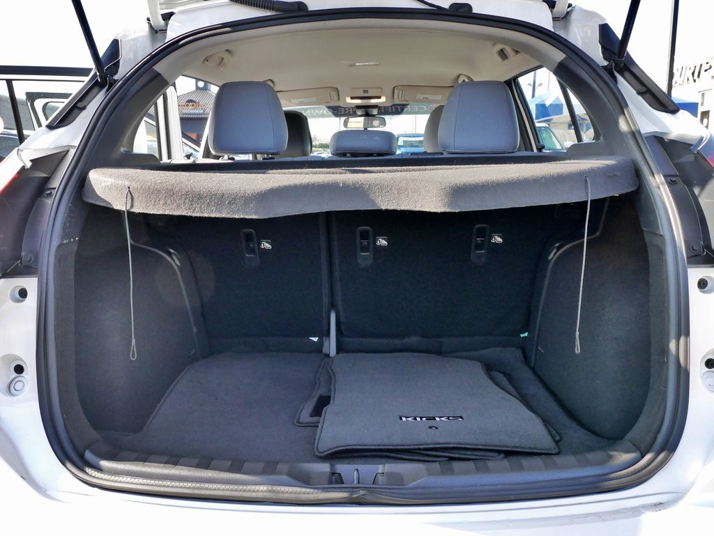 Used 2023 Nissan Kicks SR w/ SR Premium Package image 16