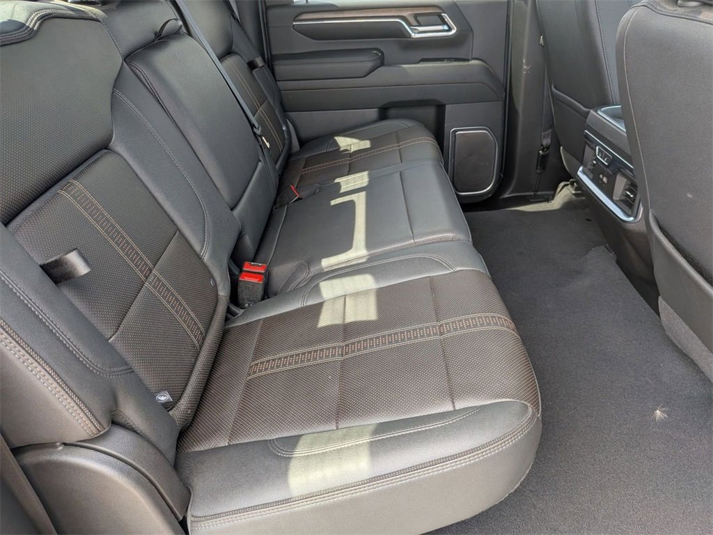 Certified 2024 Chevrolet Silverado 3500 High Country w/ High Country Premium Package image 31