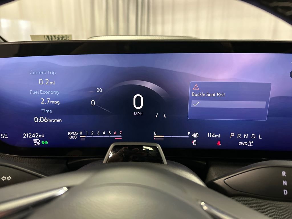 Used 2025 Buick Enclave Preferred image 16