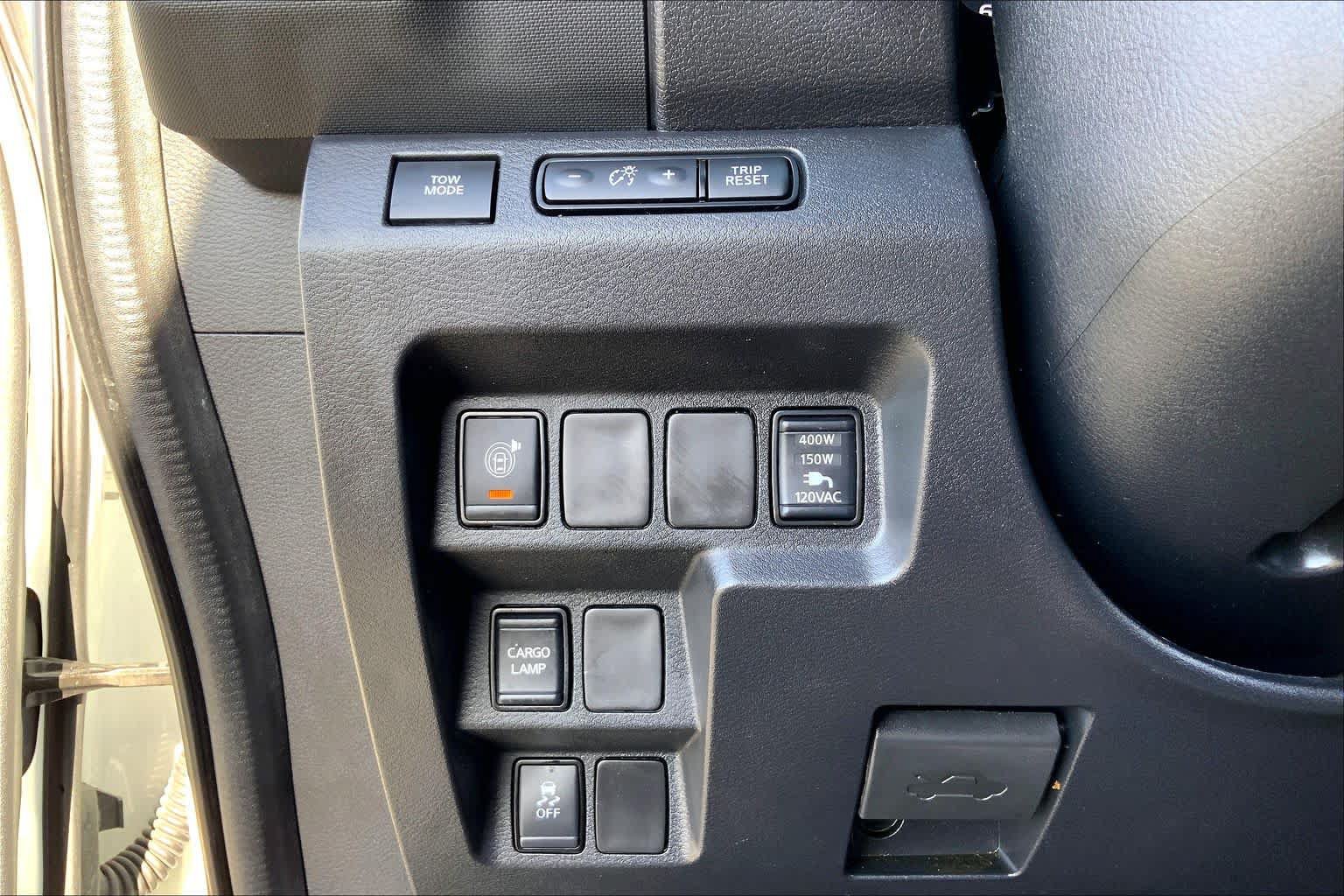 Used 2023 Nissan Frontier SV w/ Technology Package RWD image 33