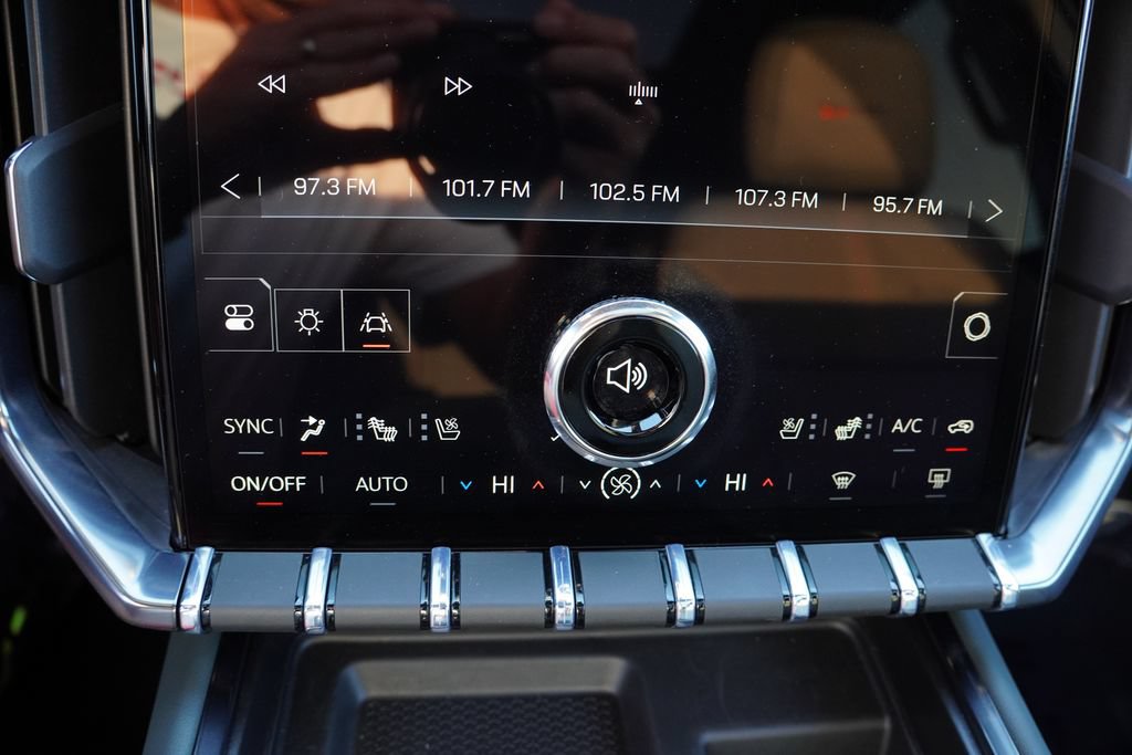Certified 2026 GMC Acadia AT4 w/ Luxury Package AWD/4WD image 30