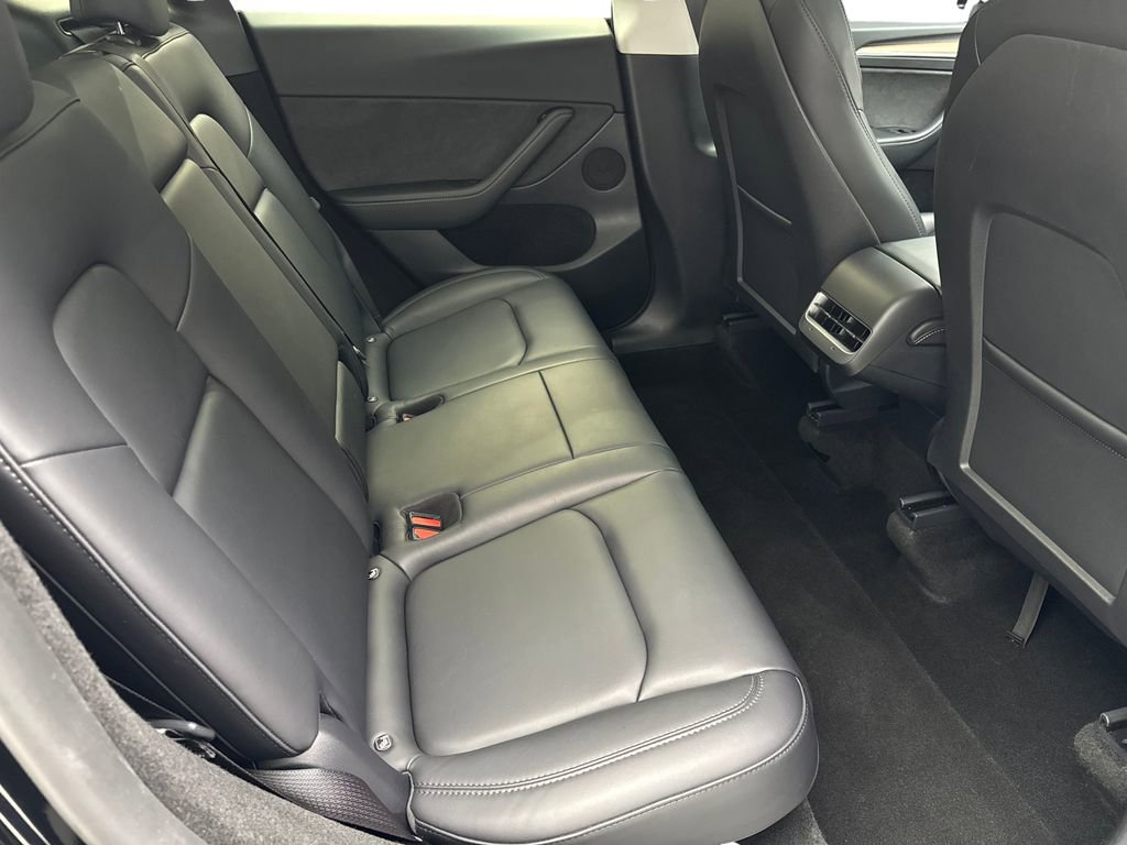 Used 2024 Tesla Model Y Performance AWD/4WD image 38