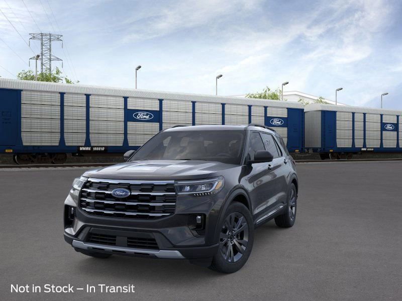 New 2025 Ford Explorer Active w/ Active Comfort Package image 3