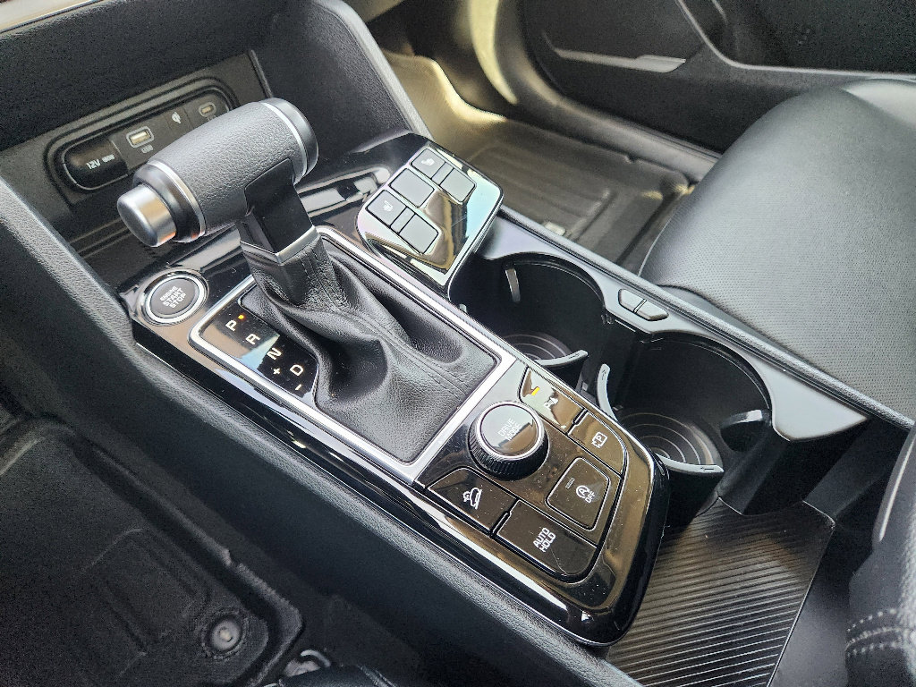 Certified 2024 Kia Sportage EX image 22