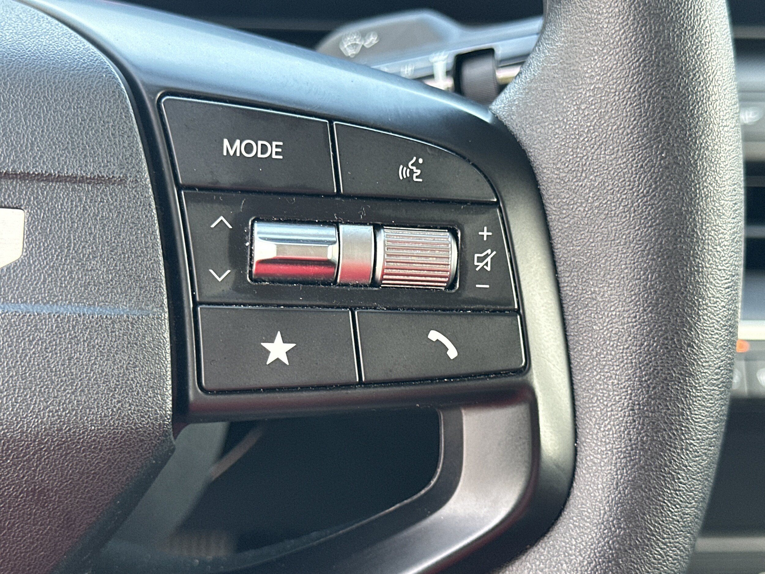 Used 2025 Kia K4 FWD image 57