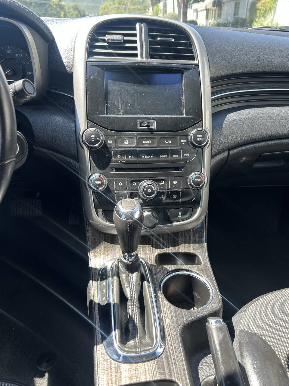 Used 2015 Chevrolet Malibu LT image 4