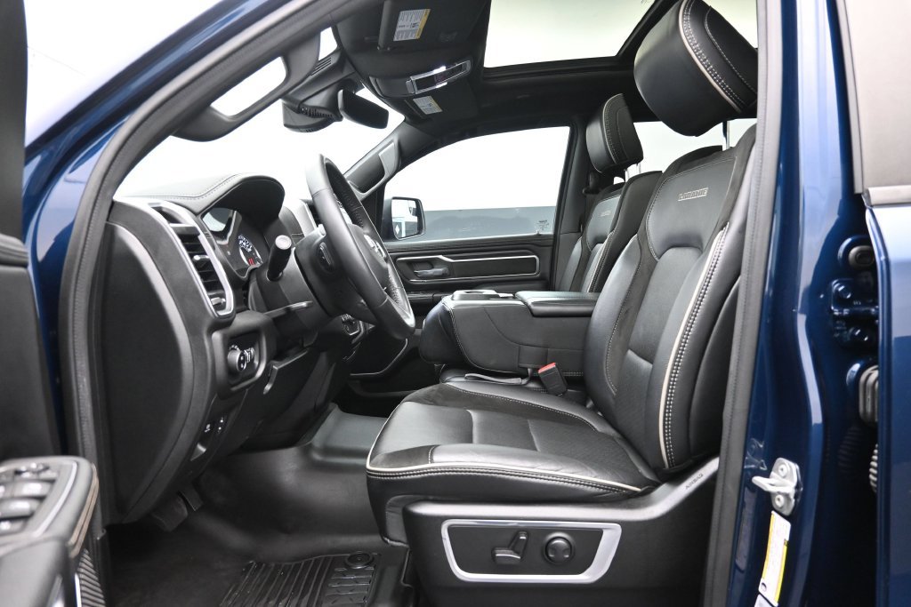 Used 2023 RAM 1500 Laramie AWD/4WD image 13
