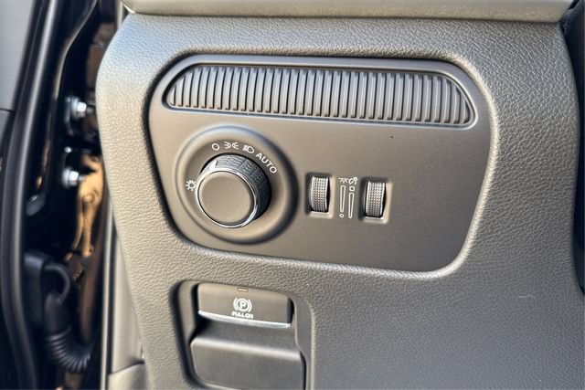 New 2026 Jeep Grand Wagoneer Limited AWD/4WD image 17
