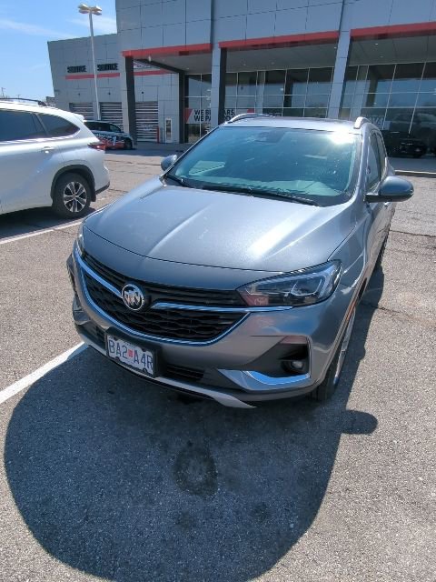 Used 2021 Buick Encore GX Essence w/ Experience Buick Package image 2