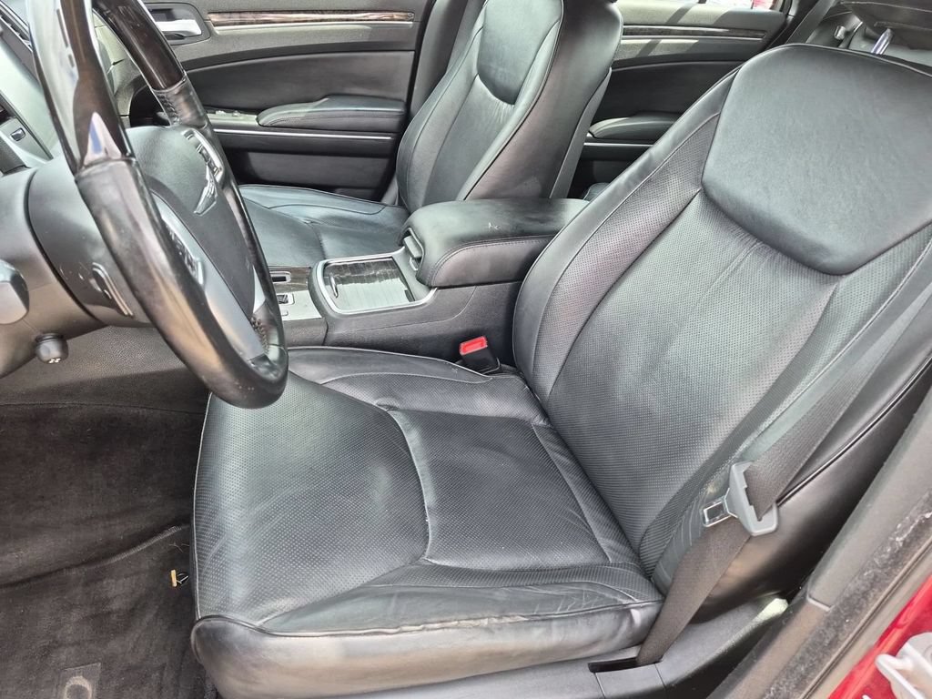 Used 2011 Chrysler 300 C w/ Sound Group RWD image 12
