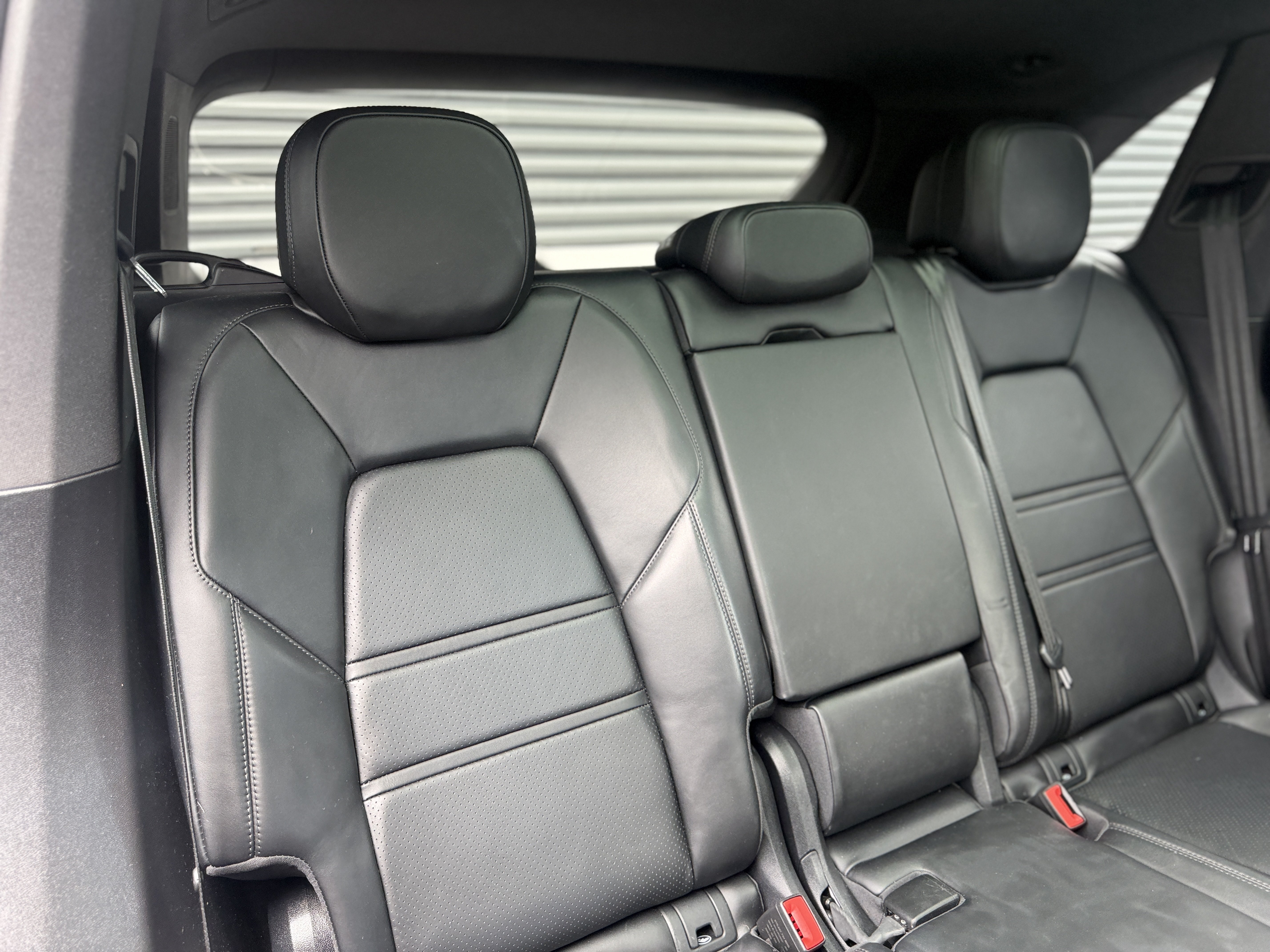 Certified 2020 Porsche Cayenne AWD/4WD image 17