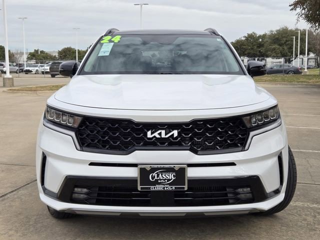 Used 2022 Kia Sorento EX w/ Panoramic Sunroof Package image 2