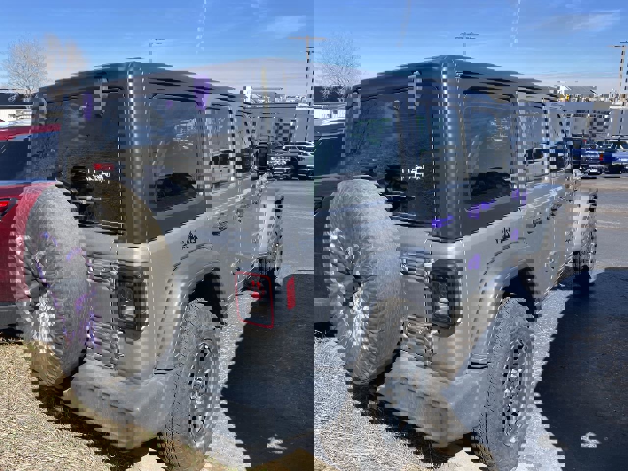 Used 2018 Jeep Wrangler Unlimited Sport image 3