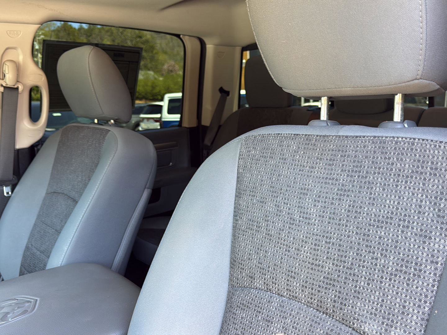 Used 2015 RAM 1500 Outdoorsman w/ Pittsburgh Penguins Edition AWD/4WD image 17