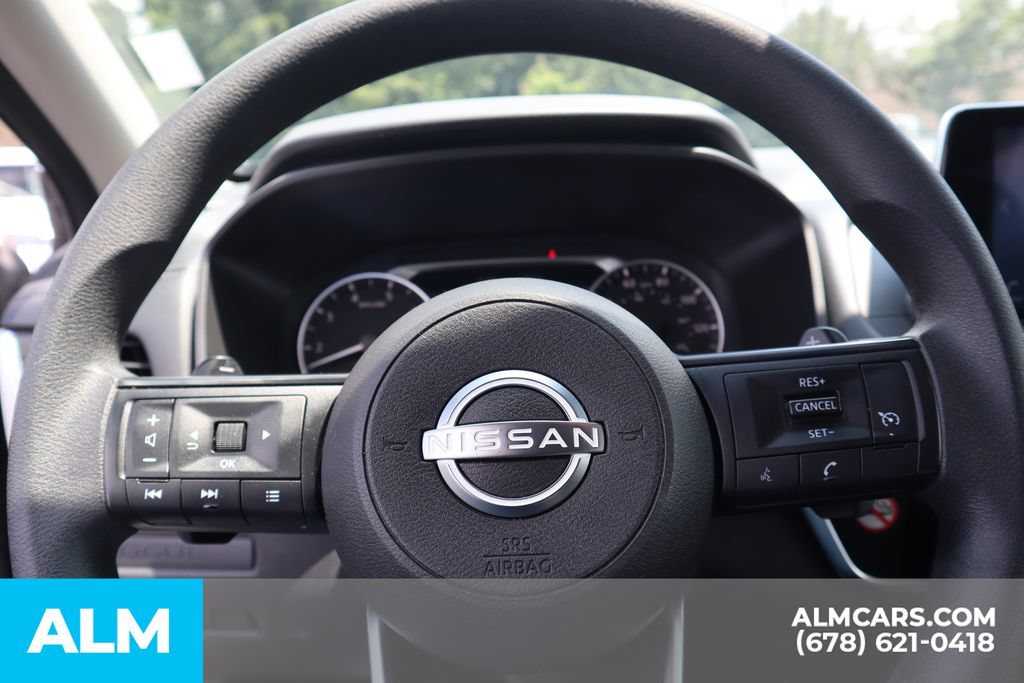 Used 2024 Nissan Rogue S FWD image 28