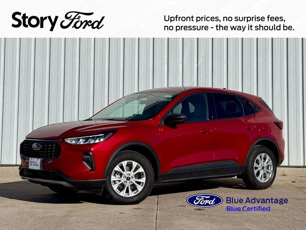 Certified 2025 Ford Escape Active w/ Cold Weather Package image 1