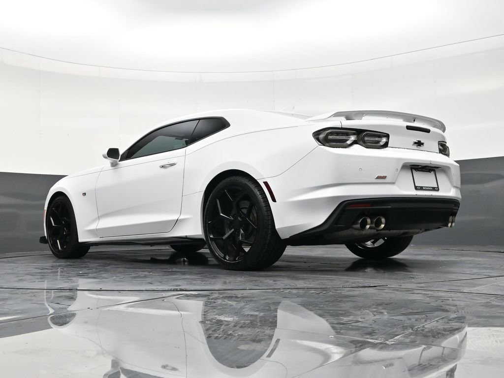 Used 2019 Chevrolet Camaro SS image 23