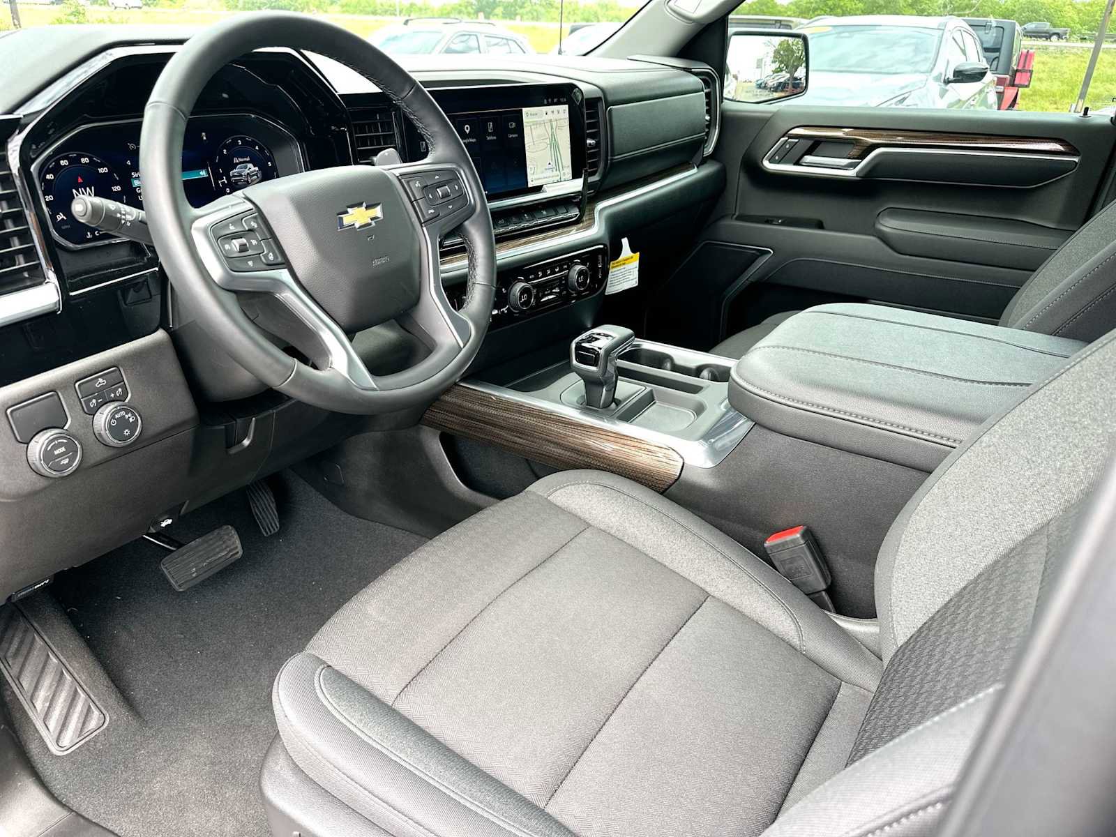 Used 2026 Chevrolet Silverado 1500 LT w/ Texas Edition Plus image 18