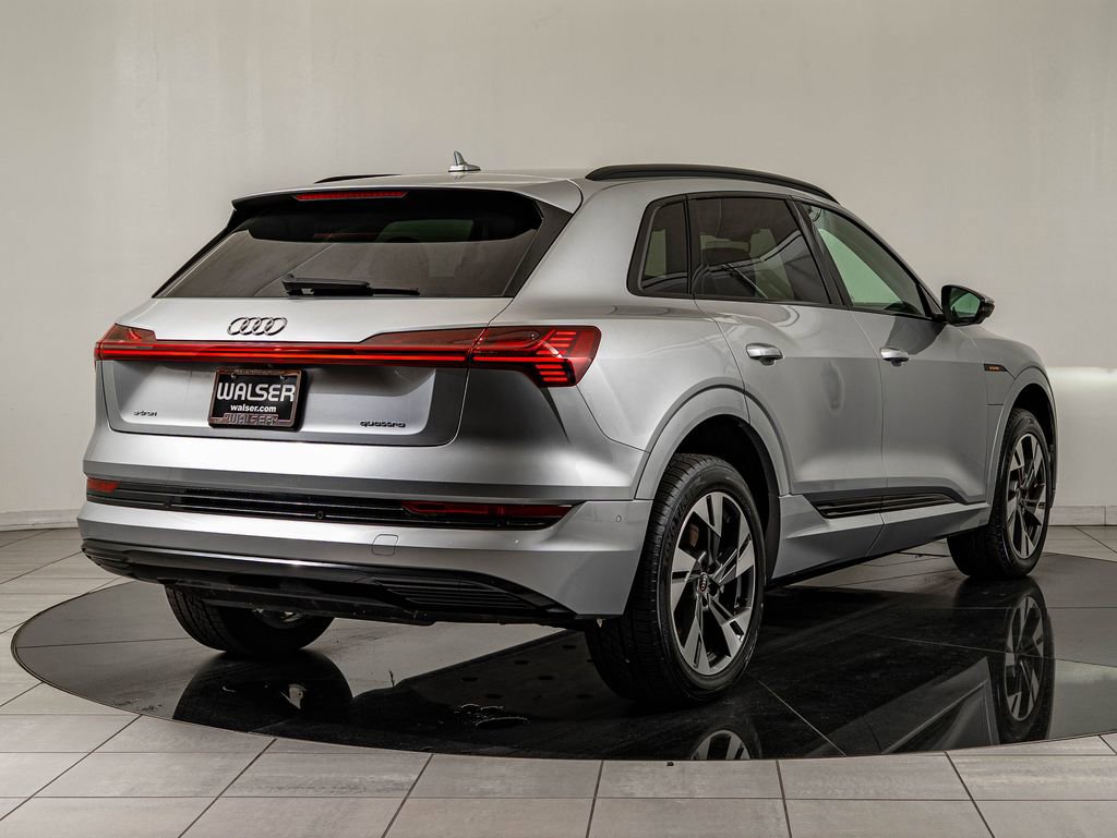 Used 2021 Audi e-tron Premium w/ Convenience Plus Package AWD/4WD image 10