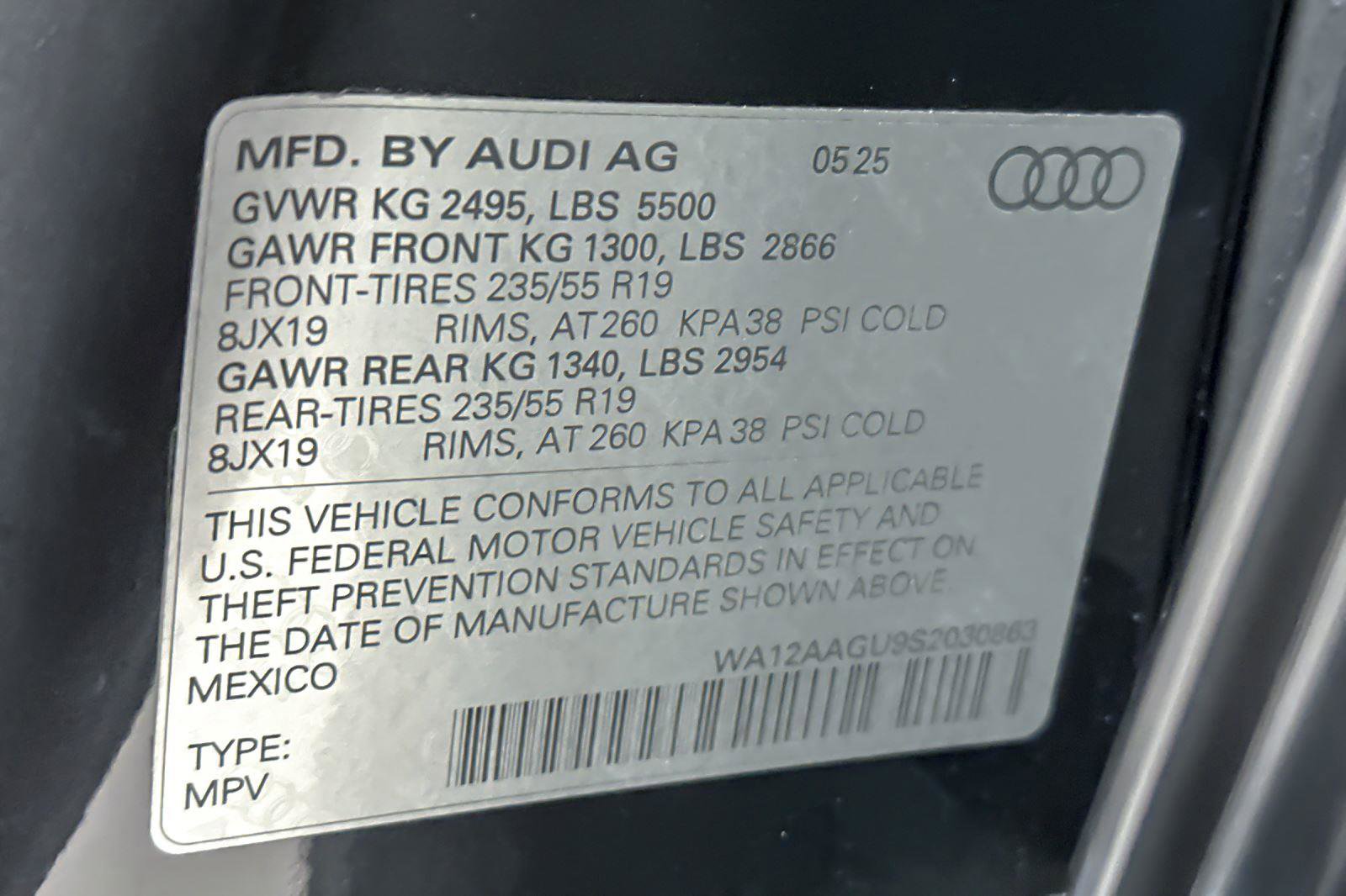 Certified 2025 Audi Q5 Premium Plus w/ Premium Plus image 28