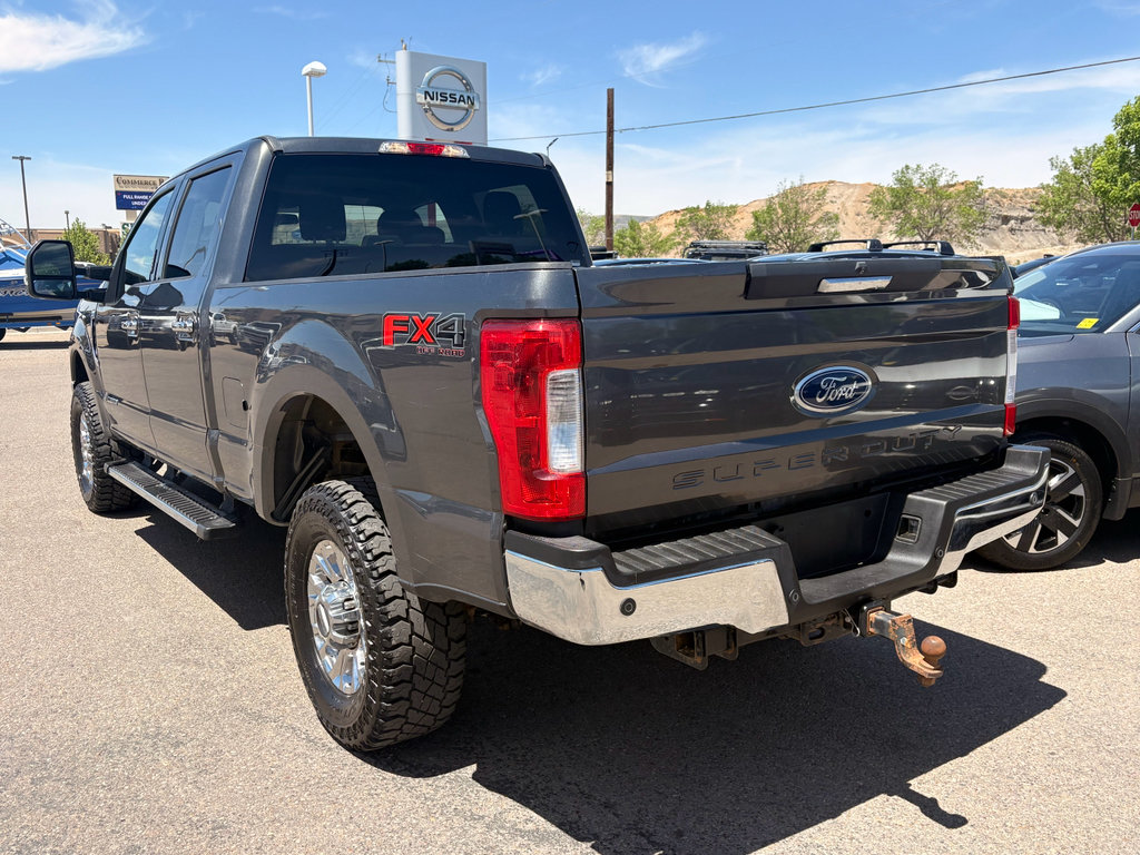 Used 2019 Ford F350 XLT w/ XLT Premium Package AWD/4WD image 3
