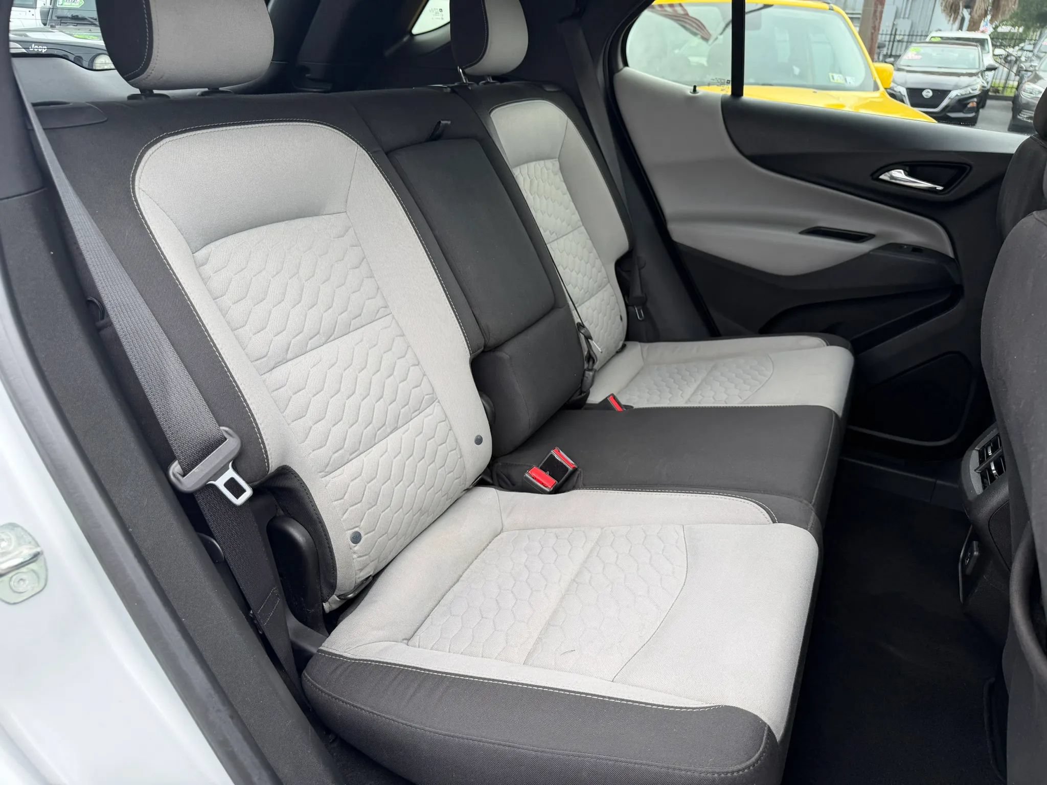 Used 2019 Chevrolet Equinox LS w/ LS Convenience Package FWD image 13