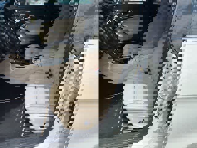 Used 2018 Mercedes-Benz CLA 250 image 19