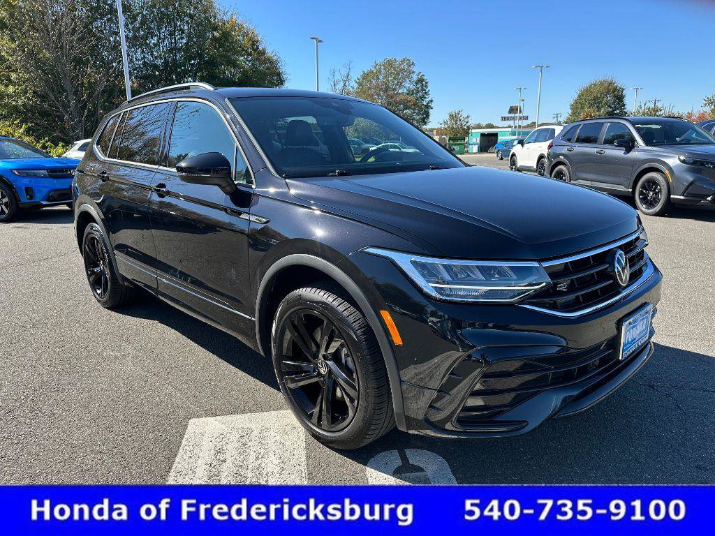 Used 2024 Volkswagen Tiguan SE R-Line image 8