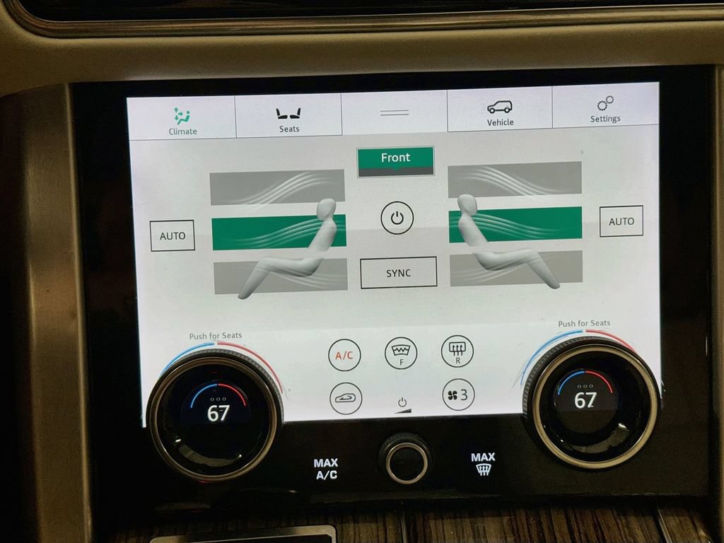 Used 2018 Land Rover Range Rover Supercharged AWD/4WD image 17